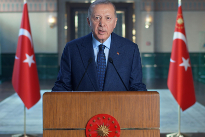 Erdoğan'dan Yeni Şafak Gazetesi'ne tebrik mesajı 